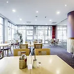 Express Centre By Ihg 3*