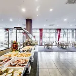 Express Centre By Ihg Hotel