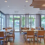 Hotel Express Centre By Ihg