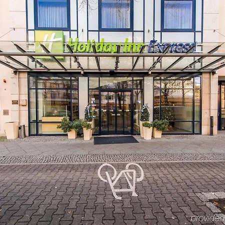 Hotel Express Centre By Ihg 3*