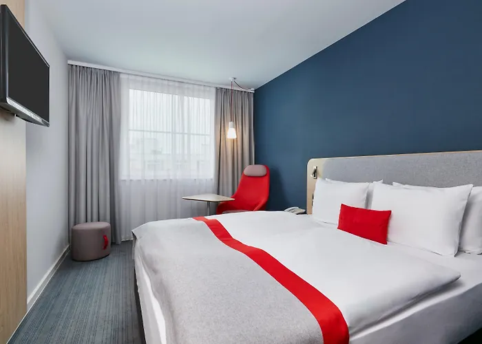 Express Centre By Ihg 3*