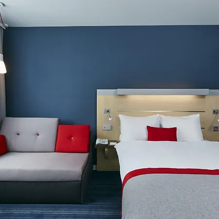 Express Centre By Ihg 3*