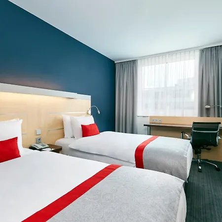 Express Centre By Ihg Отель
