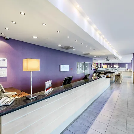Отель Express Centre By Ihg 3*
