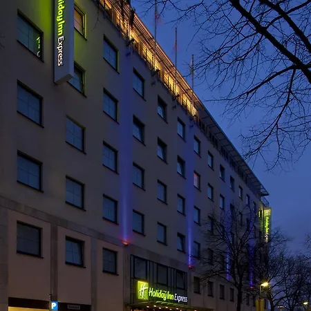 Express Centre By Ihg 3*