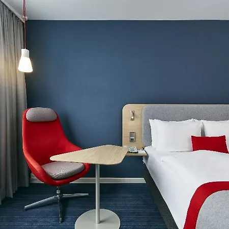 Express Centre By Ihg 3*