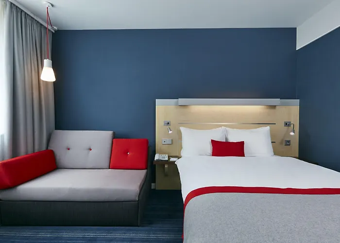 Express Centre By Ihg 3*