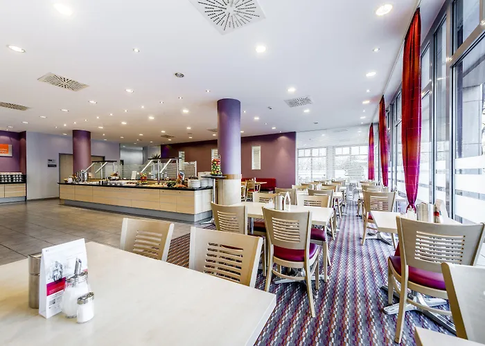 Express Centre By Ihg Szálloda 3*