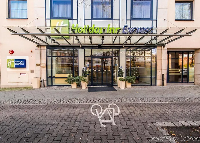 Szálloda Express Centre By Ihg 3*