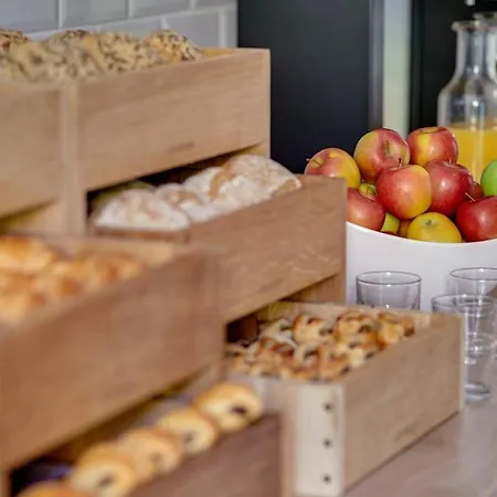 Express Centre By Ihg Hotel