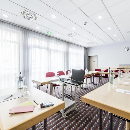 Hotel Express Centre By Ihg