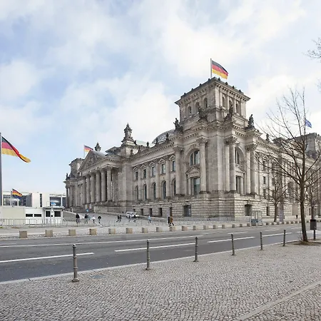 Express Centre By Ihg 3*