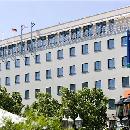 Express Centre By Ihg