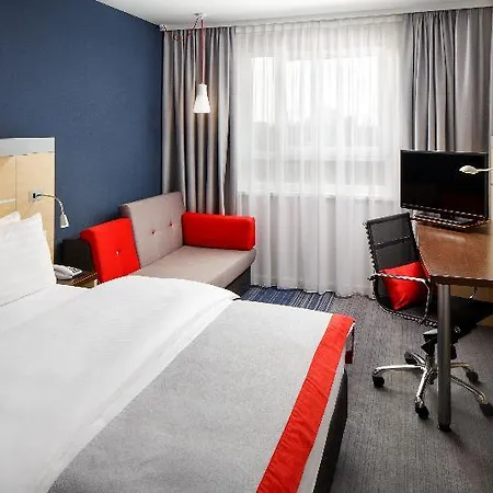 Hotel Express Centre By Ihg