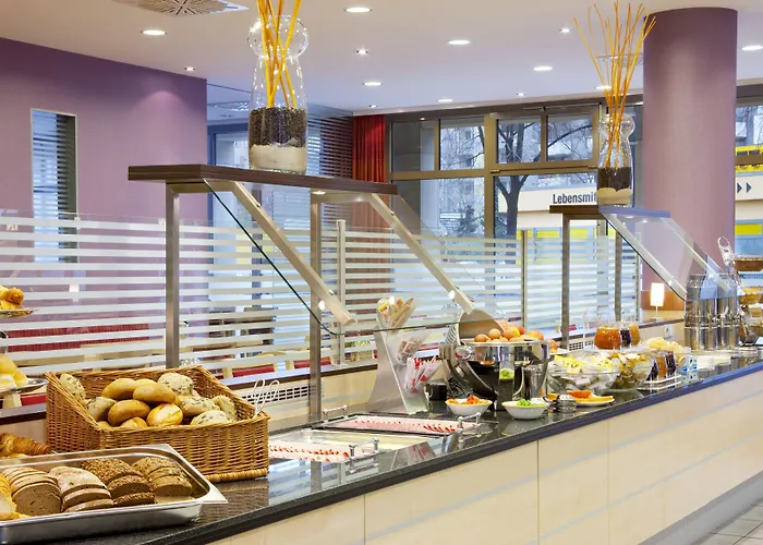 Express Centre By Ihg 3*