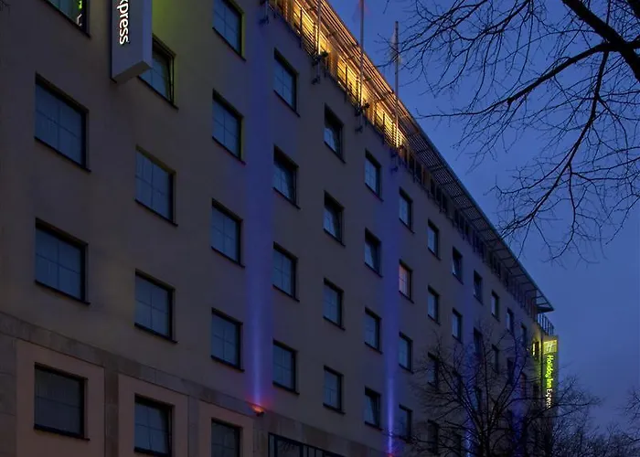 Express Centre By Ihg 3*