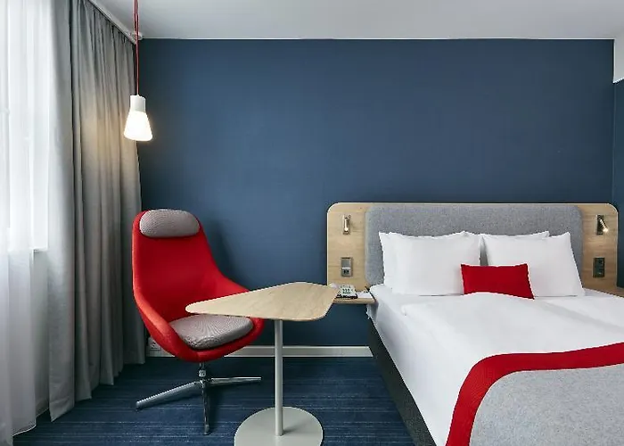 Express Centre By Ihg 3*